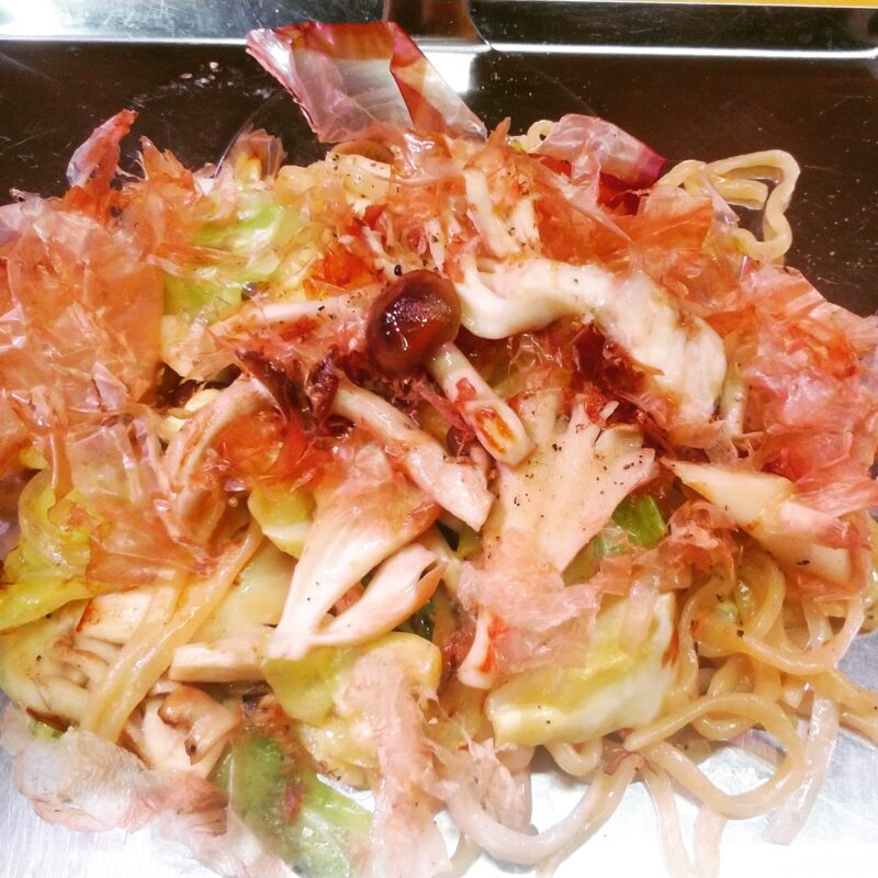 しめじと舞茸のだし醤油焼そば しめじと舞茸のだし醤油焼そば